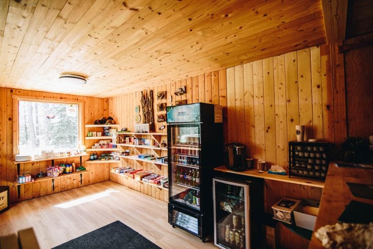 Trappers Hill Lodges & Campground
